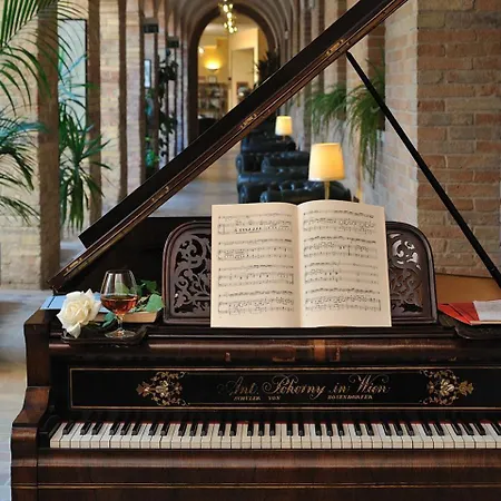 Hotel San Domenico Urbino