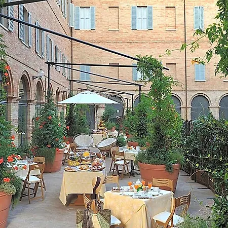 San Domenico Hotel 4*